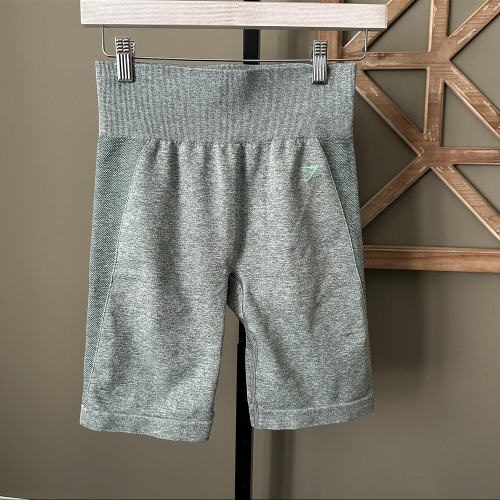 Gymshark Flex Biker Shorts - Green Medium